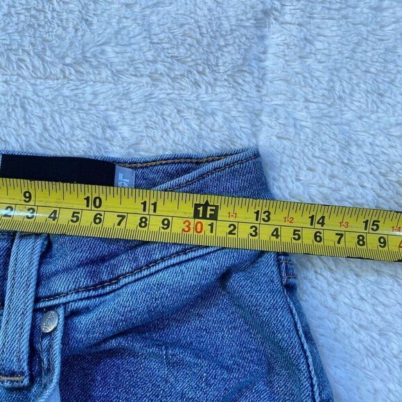 Levi’s Womens Straight Leg Silvertab Mom Jeans - Picture 7 of 10